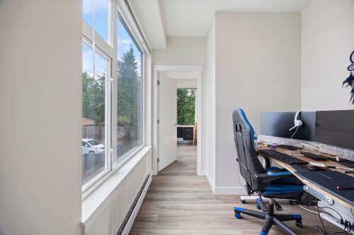 220-10838 Whalley Boulevard, Surrey, BC 