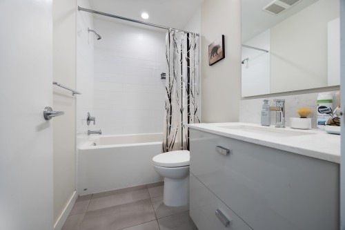 220-10838 Whalley Boulevard, Surrey, BC 