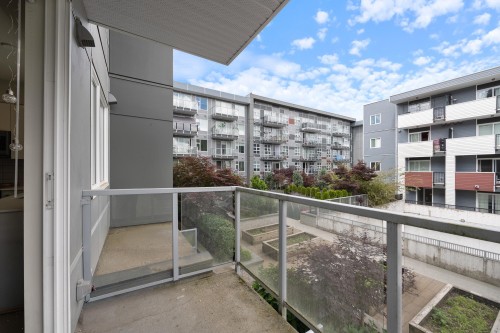 220-10838 Whalley Boulevard, Surrey, BC 