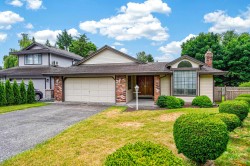 10467 Glenbrook Grove Surrey, BC V4N 1W9