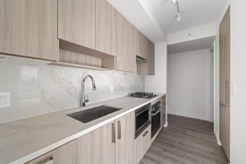 4306-13350 Central Avenue  Surrey, BC V3T 0S1