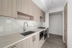 4306-13350 Central Avenue Surrey, BC V3T 0S1