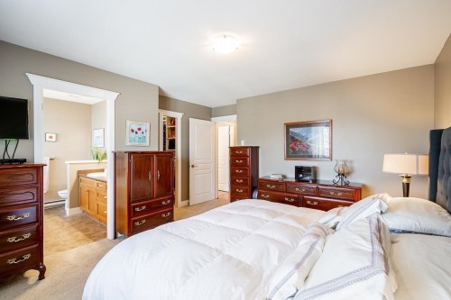 16581 60 Avenue, Surrey, BC 