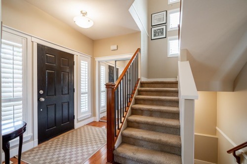 16581 60 Avenue, Surrey, BC 