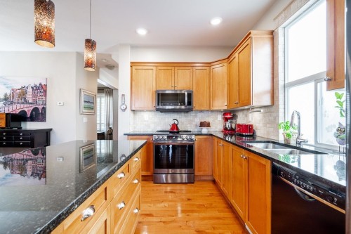 16581 60 Avenue, Surrey, BC 