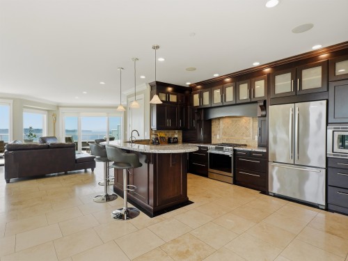 1087 Finlay Street, White Rock, BC 