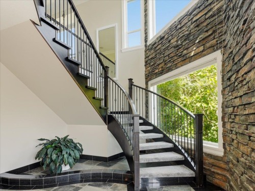 1087 Finlay Street, White Rock, BC 