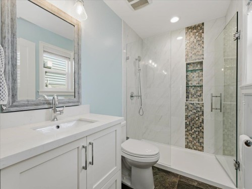 1087 Finlay Street, White Rock, BC 