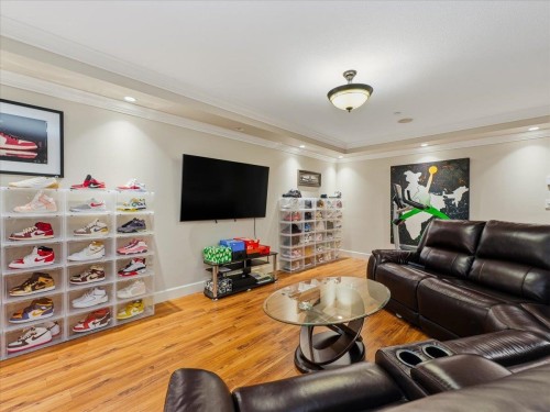 1087 Finlay Street, White Rock, BC 