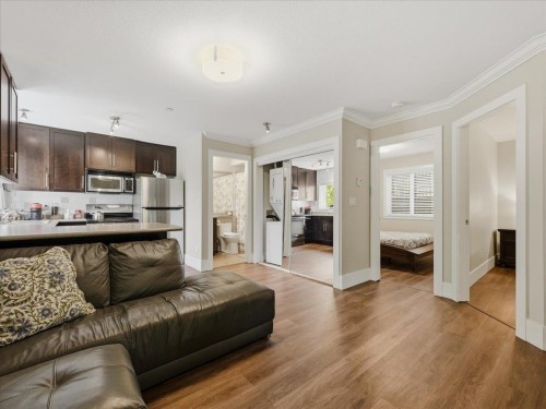 1087 Finlay Street, White Rock, BC 