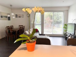 314-13963 105 Boulevard Surrey, BC V3T 0M9