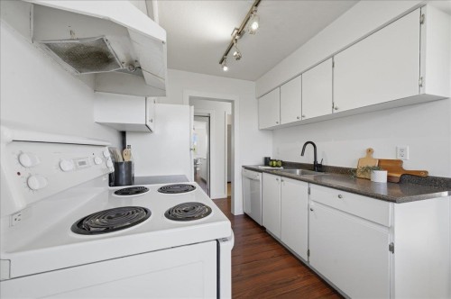 314-15238 100 Avenue, Surrey, BC 