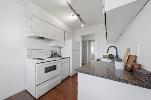 314-15238 100 Avenue, Surrey, BC 