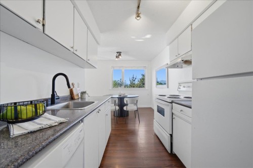 314-15238 100 Avenue, Surrey, BC 