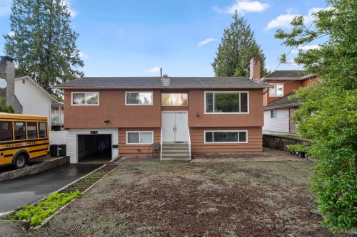 11776 86 Avenue  Delta, BC V4C 2W2