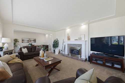 5631 Sunrise Crescent E, Surrey, BC 