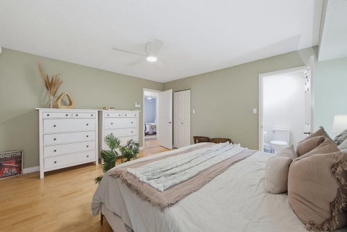 5631 Sunrise Crescent E, Surrey, BC 