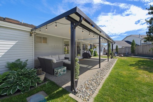 5631 Sunrise Crescent E, Surrey, BC 
