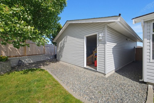 5631 Sunrise Crescent E, Surrey, BC 