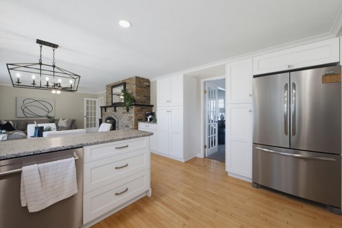 5631 Sunrise Crescent E, Surrey, BC 