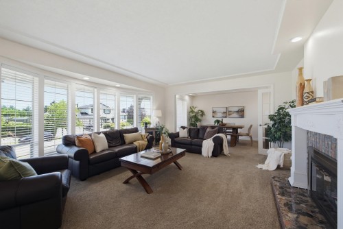 5631 Sunrise Crescent E, Surrey, BC 