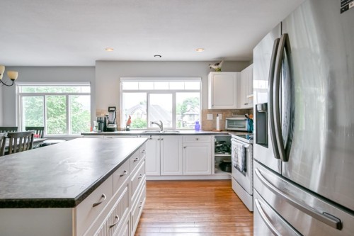 16730 85 Avenue, Surrey, BC - Indoor Photo Showing Kitchen