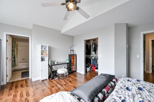 16730 85 Avenue, Surrey, BC - Indoor Photo Showing Bedroom