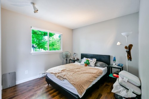 16730 85 Avenue, Surrey, BC - Indoor Photo Showing Bedroom