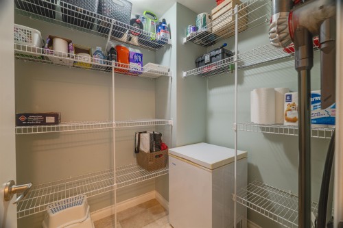 423-5650 201A Street, Langley, BC - Indoor With Storage