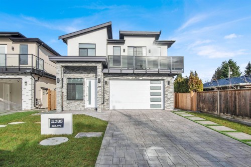 11785 82b Avenue  Delta, BC V4C 2E8