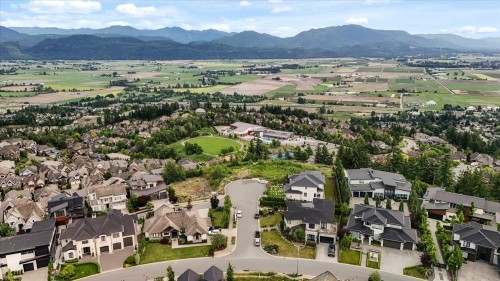 35410 Mahogany Drive, Abbotsford, BC 