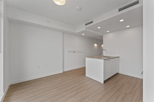 3003-13675 107A Avenue, Surrey, BC 