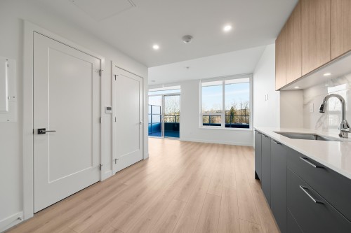 502-8551 201 Street  Langley, BC V2Y 3Y5