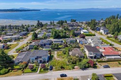 15554 Cliff Avenue  White Rock, BC V4B 1V7