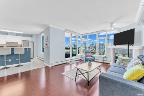 1701-13880 101 Avenue  Surrey, BC V3T 5T1
