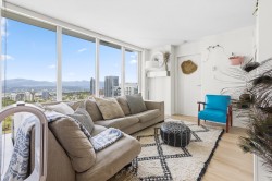 3303-13325 102a Avenue Surrey, BC V3T 5J7