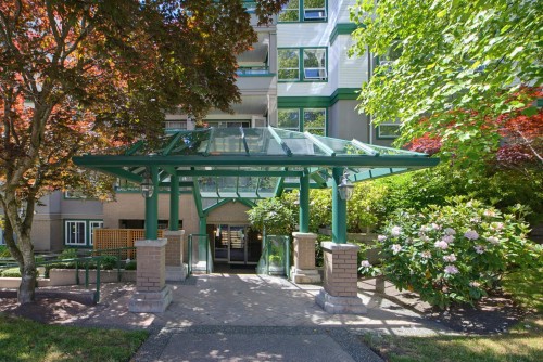 104-1575 Best Street  White Rock, BC V4B 5K1