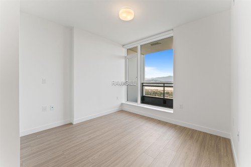 2609-13675 107A Avenue, Surrey, BC 