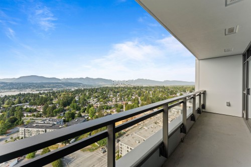 2609-13675 107A Avenue, Surrey, BC 