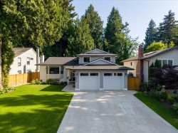 12674 19 Avenue Surrey, BC V4A 5T7
