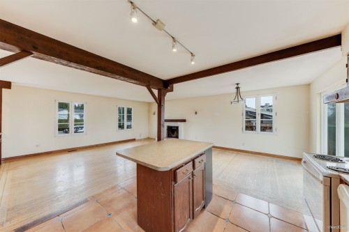 15894 Thrift Avenue, White Rock, BC - Indoor Photo Showing Other Room