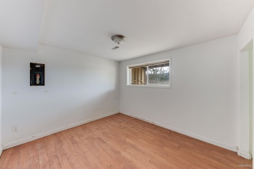 15894 Thrift Avenue, White Rock, BC - Indoor Photo Showing Other Room