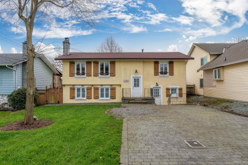 15894 Thrift Avenue, White Rock, BC - Outdoor