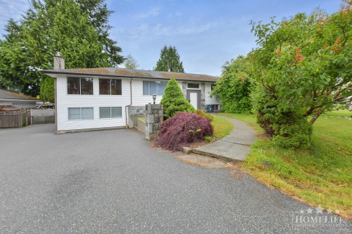 13900 Blackburn Avenue, White Rock, BC 