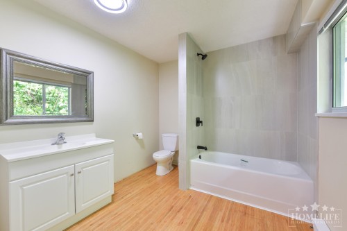 13900 Blackburn Avenue, White Rock, BC 