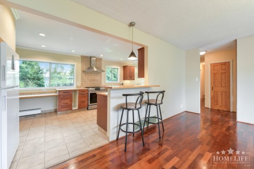 13900 Blackburn Avenue, White Rock, BC 