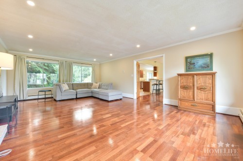13900 Blackburn Avenue, White Rock, BC 