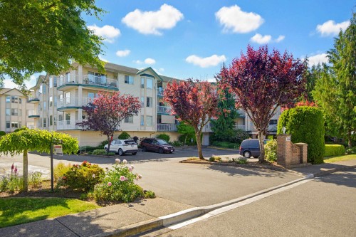 205-5360 205 Street  Langley, BC V3A 7Y6