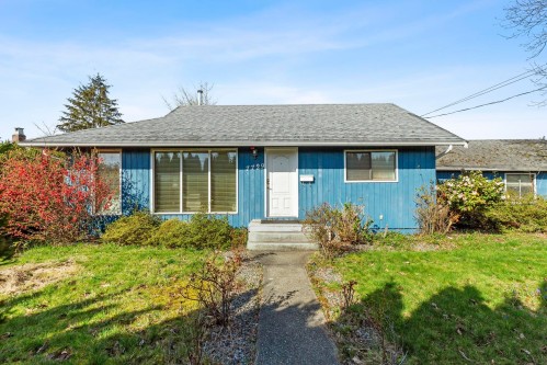 7729 Stave Lake Street  Mission, BC V2V 4G7