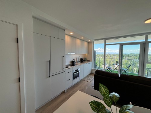 2403-13685 102 Avenue  Surrey, BC V3T 1N7